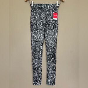 {SPANX} Faux Leather Snake Shine Leggings in Grey Snake - Womens Small - NWT